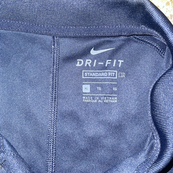 Men’s Nike dri fit baby collared shirt. - Picture 2 of 2